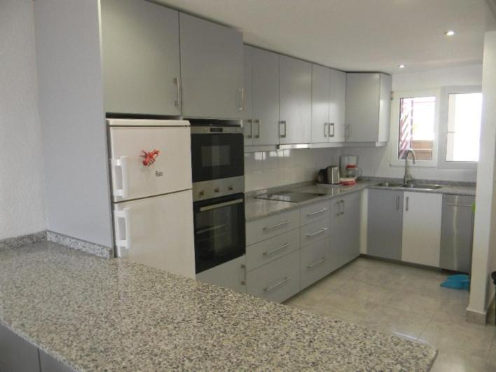 Bonito Apartamento Con Inmensa Terraza Y Piscina Altea Eksteriør bilde
